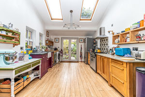 .- click for photo gallery